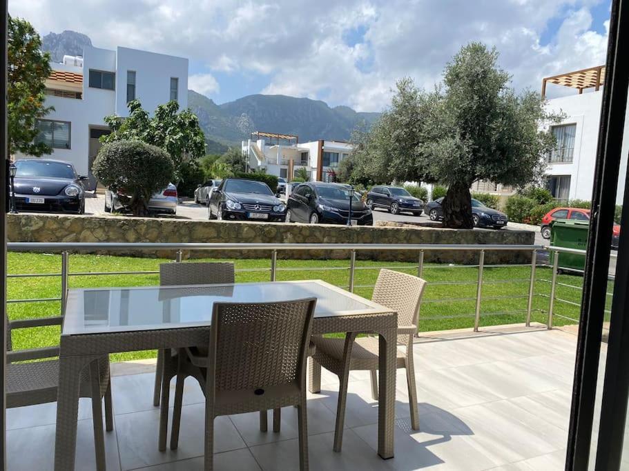 Girne/Zeytinlik 2+1 Muhtesem Terasli Daire Kültér fotó